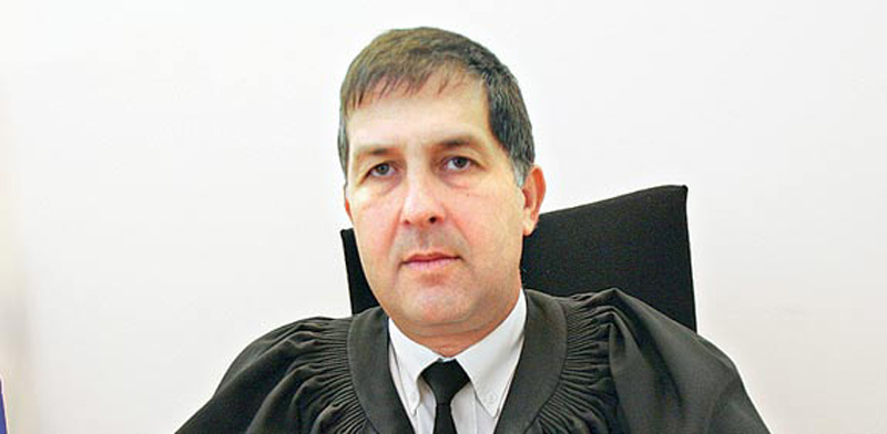 השופט רון שפירא